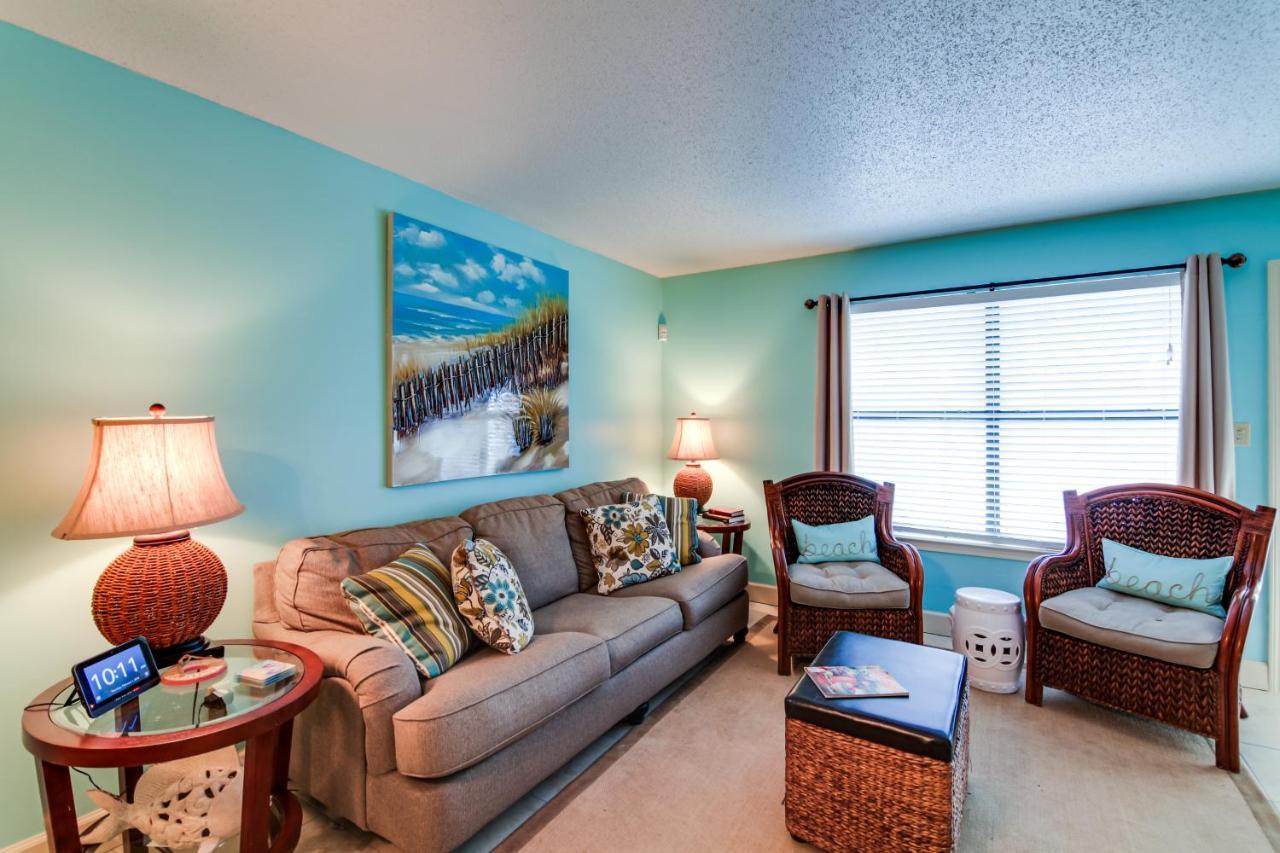 Destin Townhome With Balcony - Walk To The Beach! Exterior photo