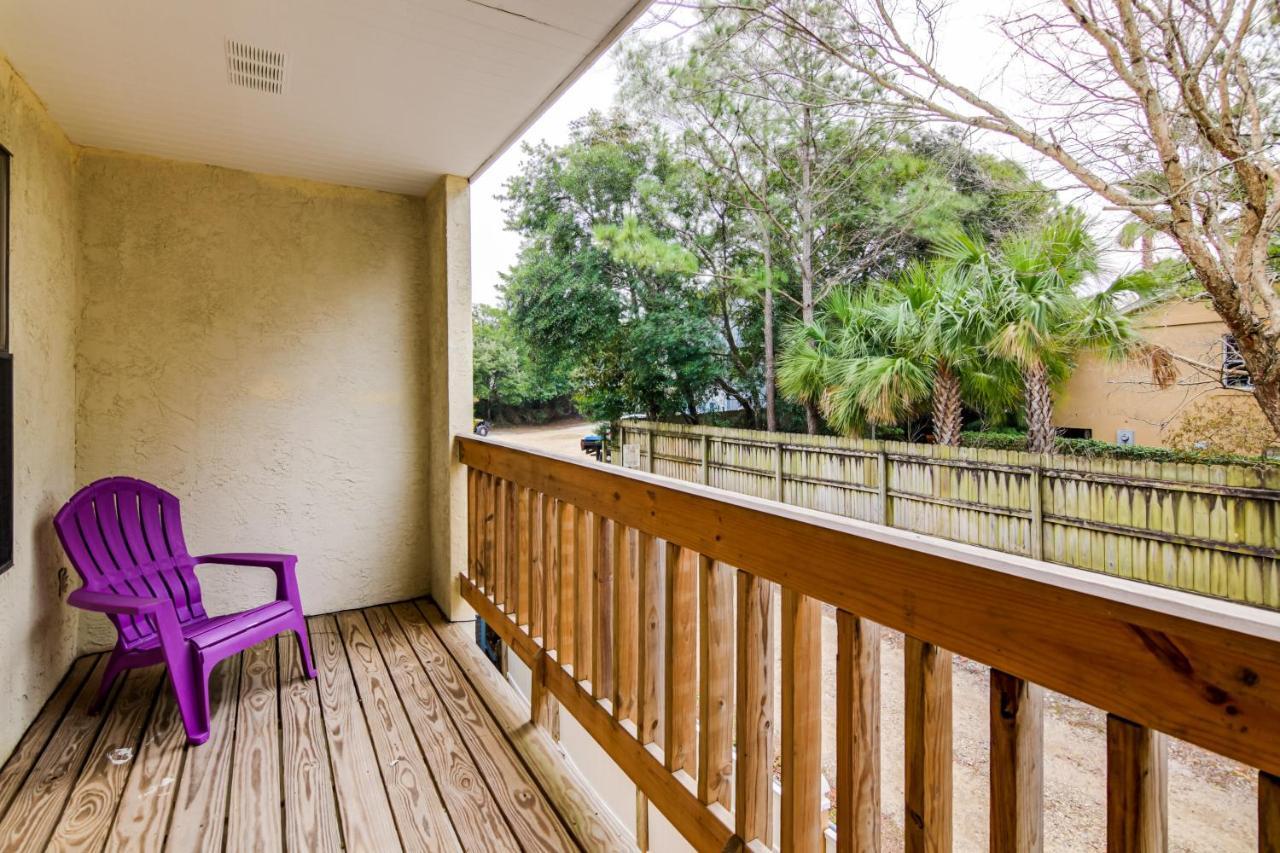 Destin Townhome With Balcony - Walk To The Beach! Exterior photo