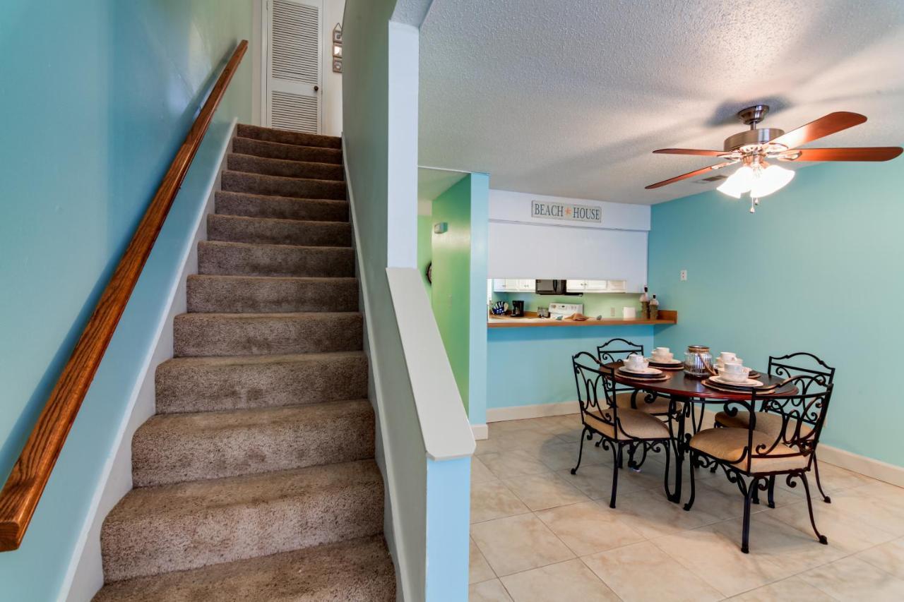 Destin Townhome With Balcony - Walk To The Beach! Exterior photo