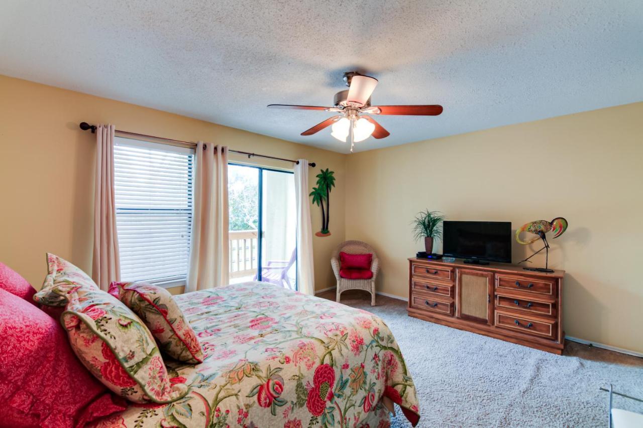 Destin Townhome With Balcony - Walk To The Beach! Exterior photo