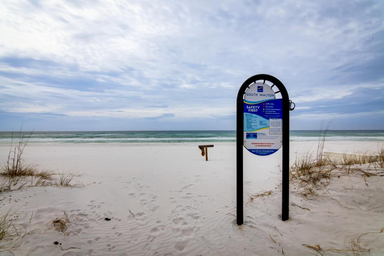 Destin Townhome With Balcony - Walk To The Beach! Exterior photo